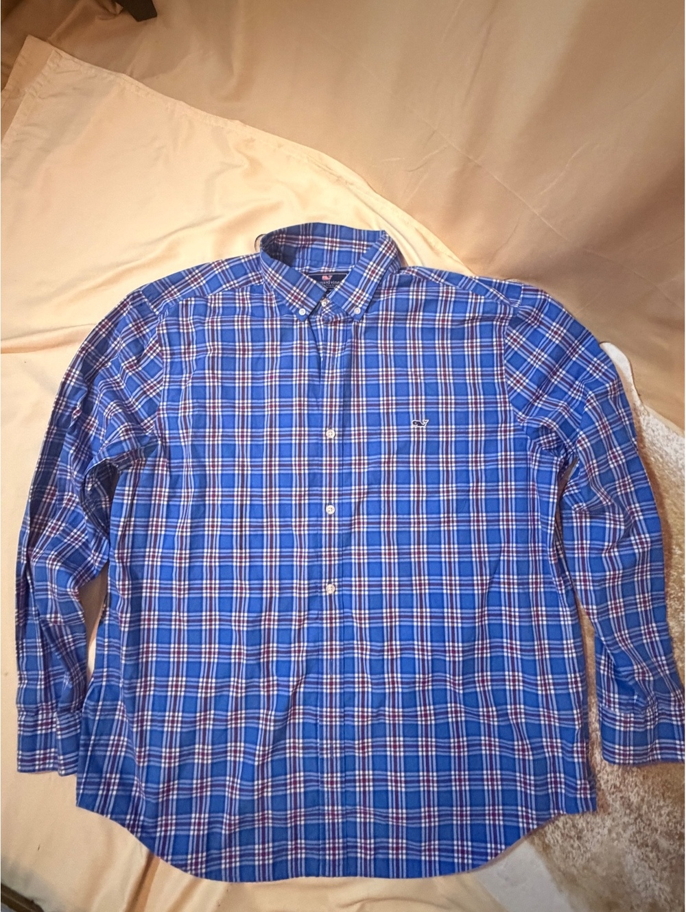 Vineyard Vines button down shirt